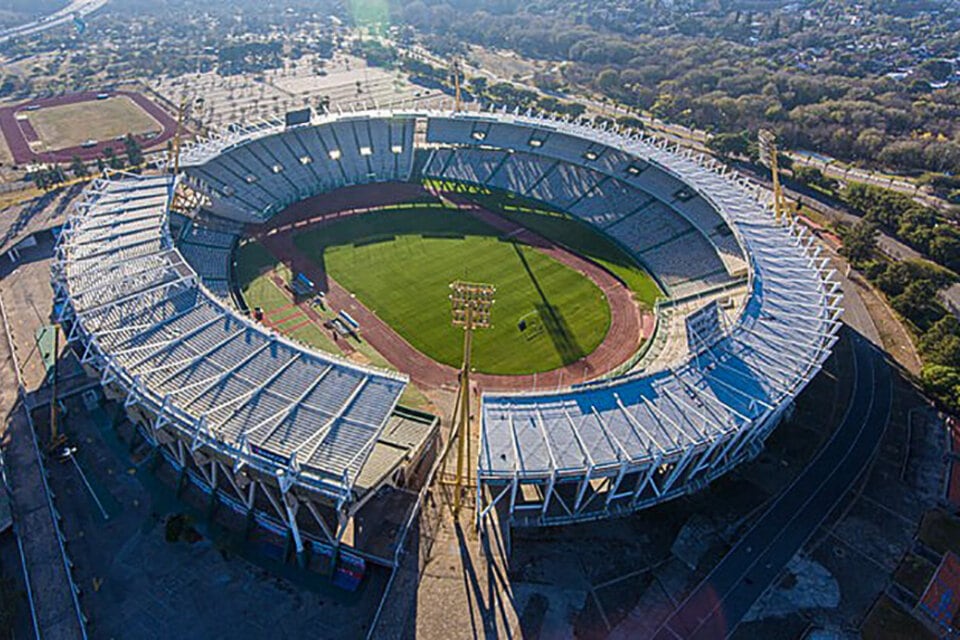 El Estadio Mario Alberto Kempes, donde Argentina jugará ante Uruguay por Eliminatorias.