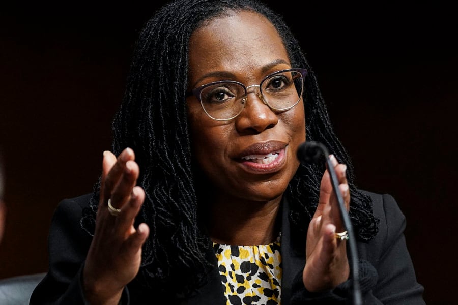 Ketanji Brown Jackson llega a la Corte Suprema a los 51 años. 