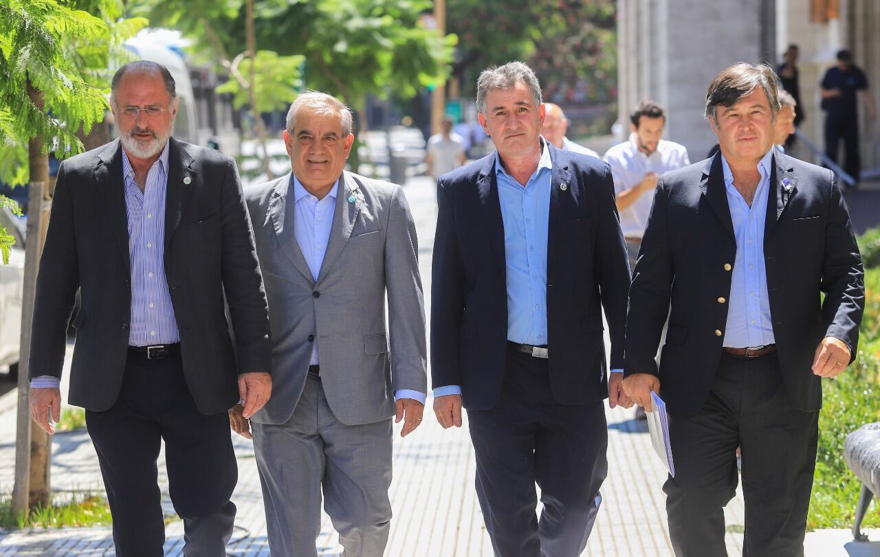 Los titulares de CRA, Coninagro, Federación Agraria y Sociedad Rural, cuatro patas de la Mesa de Enlace