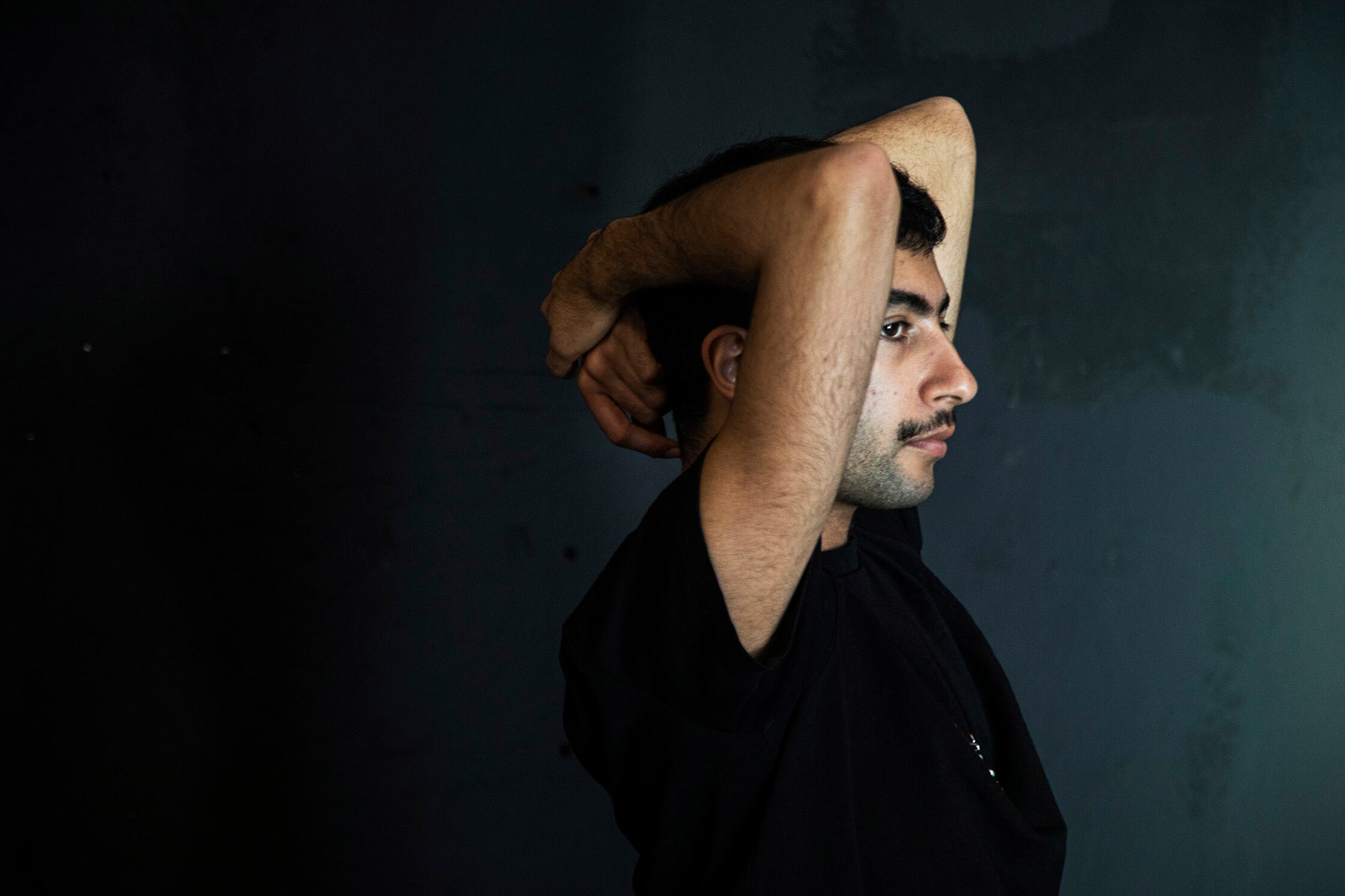 Sorour Darabi nació en Irán en 1990. Desde 2013 vive fuera de su país y dice que estaría en peligro allí.