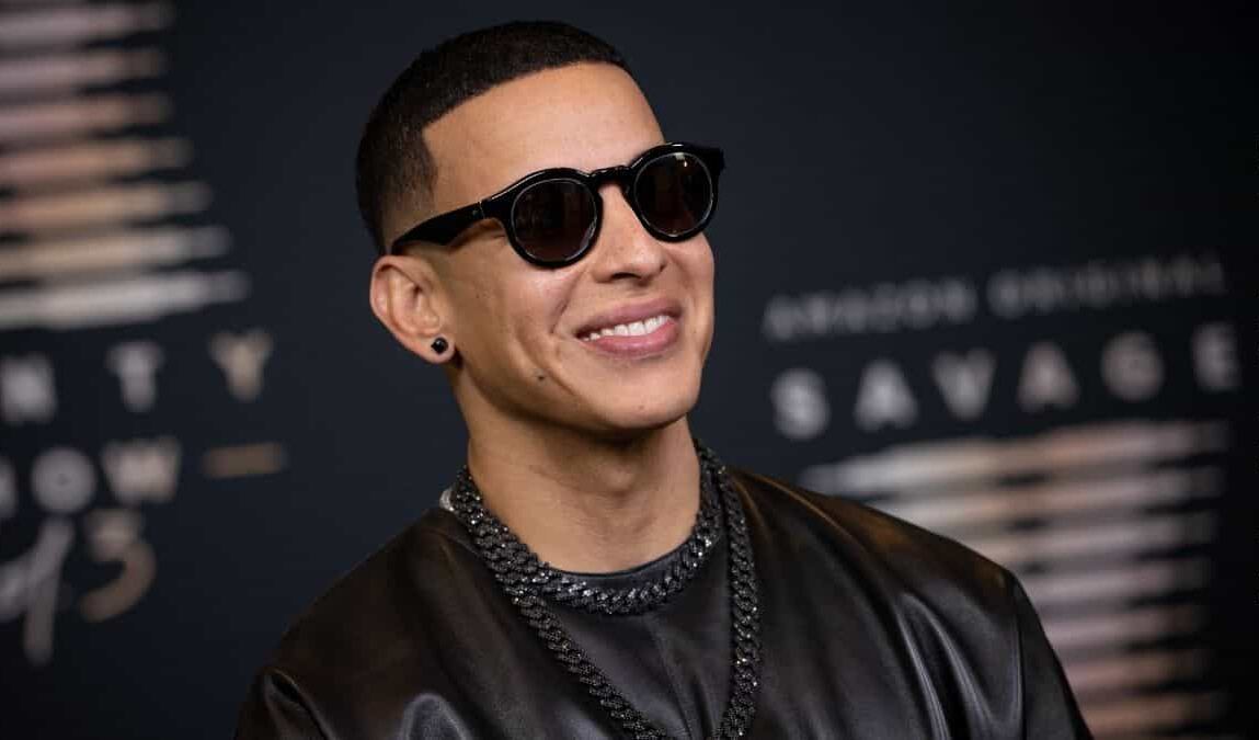 Daddy Yankee se presentará en el estadio de Vélez en Buenos Aires el 1 y 2 de octubre para su gira de despedida, "La Última Vuelta".