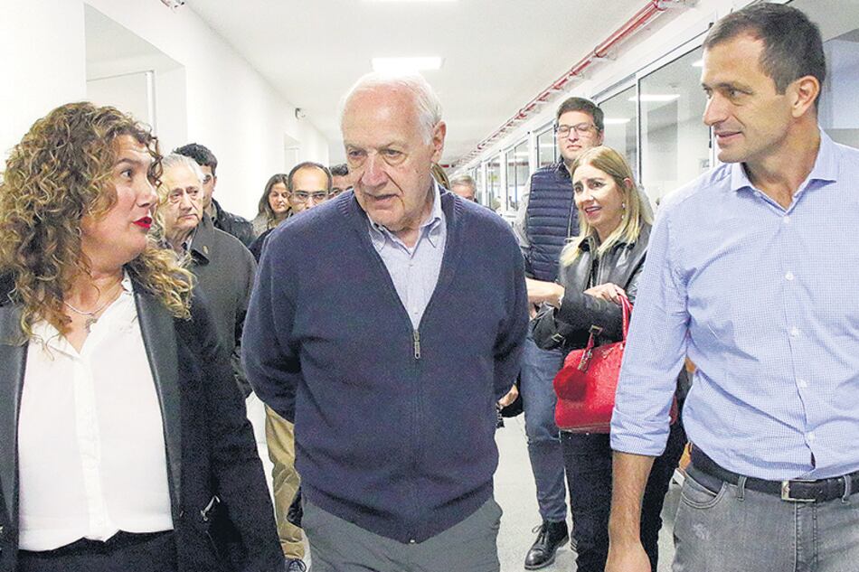 Lavagna junto a Bali Bucca, el mes pasado en Bolívar.