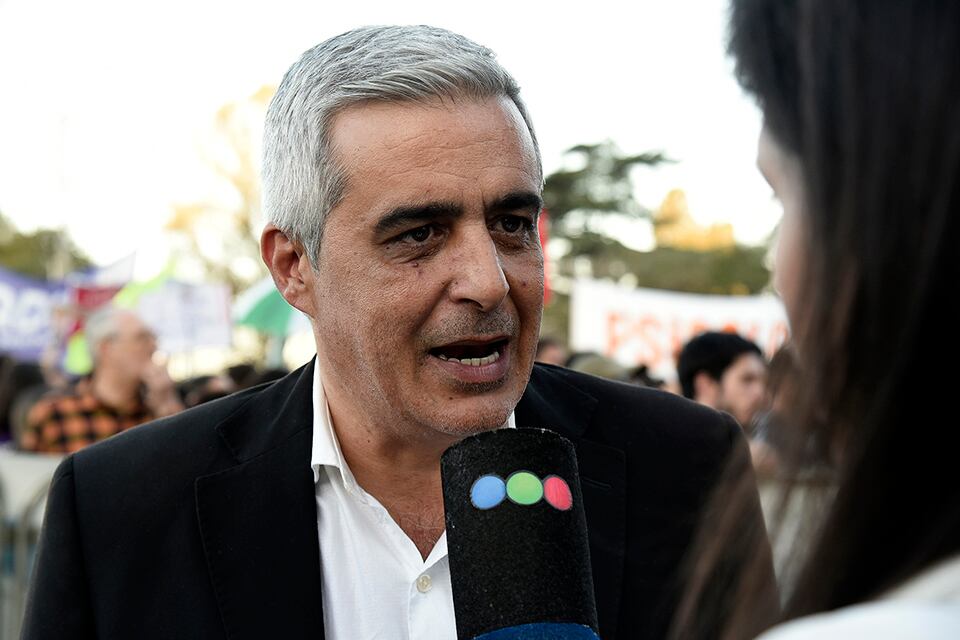 Bartolacci: "Los sueldos universitarios están debajo de la línea de pobreza".
