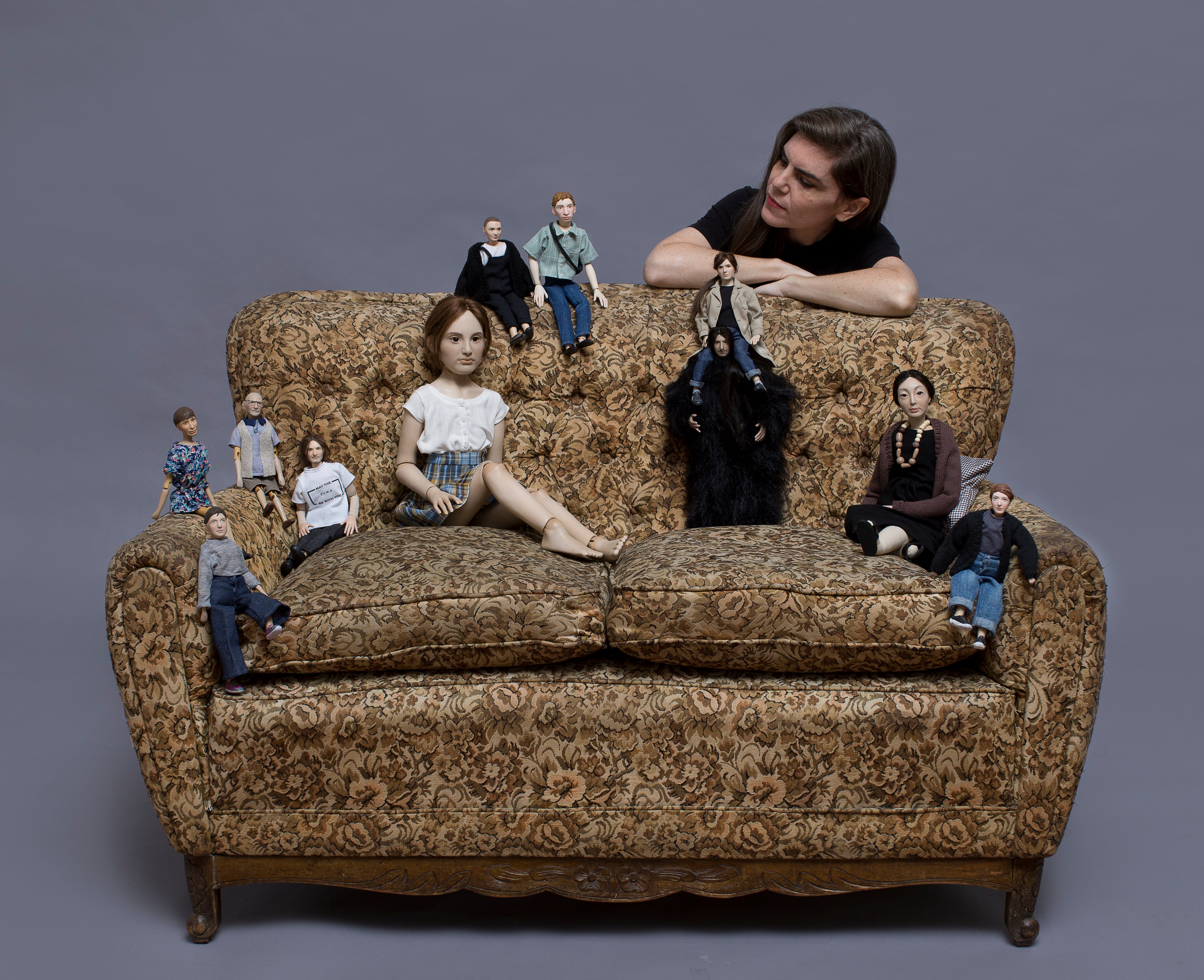 Ayelen con sus criaturas. La primera que creó fue la propia, y dice que con ellas se pueden vivir aventuras de todo tipo.