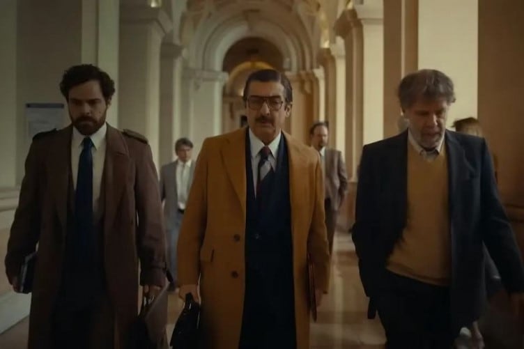 Lanzani (Moreno Ocampo), Darín (Julio Strassera) y Da Passano (Carlos Simigliana), durante la película "Argentina, 1985".