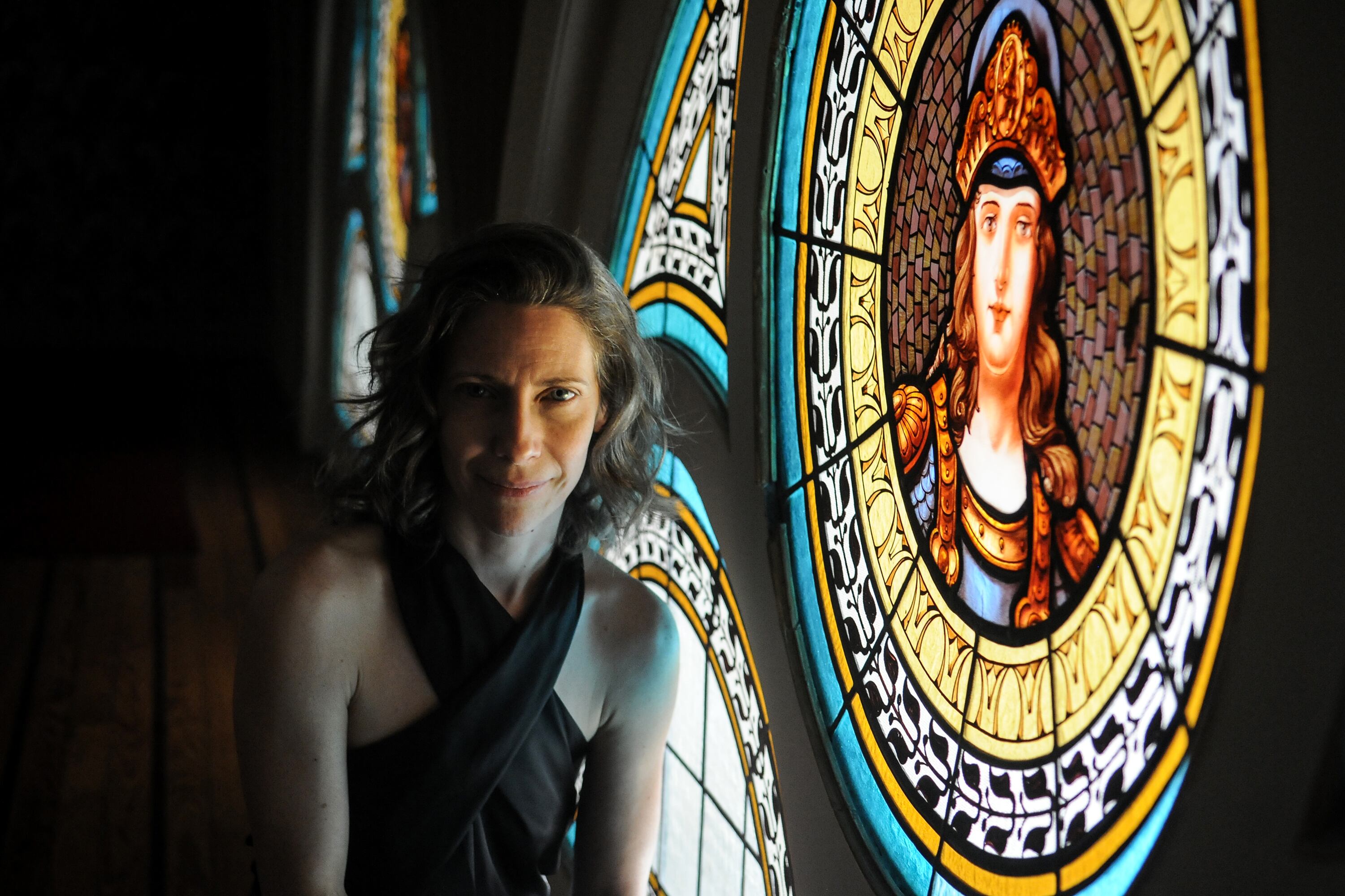 "Mina fue una vanguardista que en un momento soltó la popularidad, tiró una bomba de humo y se fue"