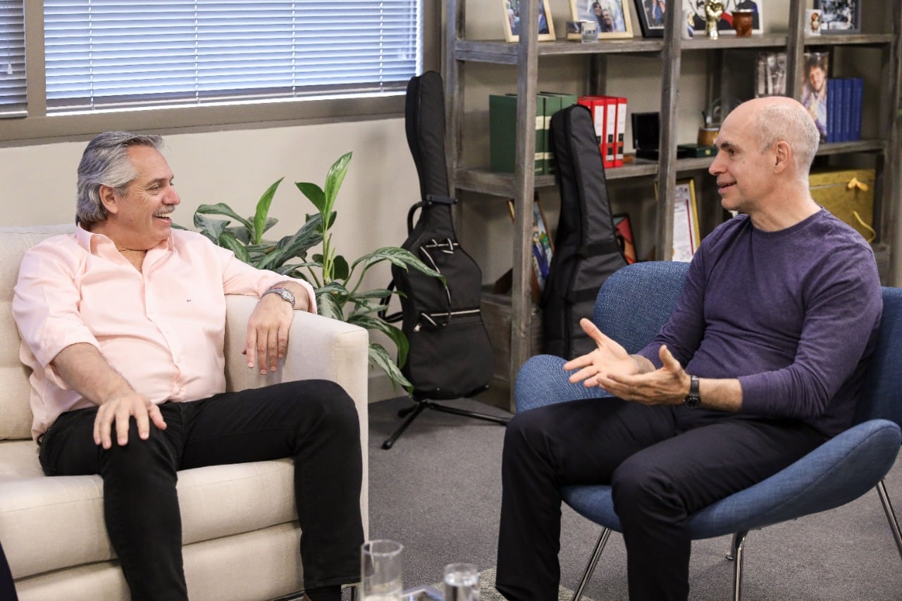 Mauricio Macri se va a tener que buscar un hobbie. Hace un mes que no hay reuniones de la mesa chica del PRO, luego de que la última  terminara sin ningún acuerdo.