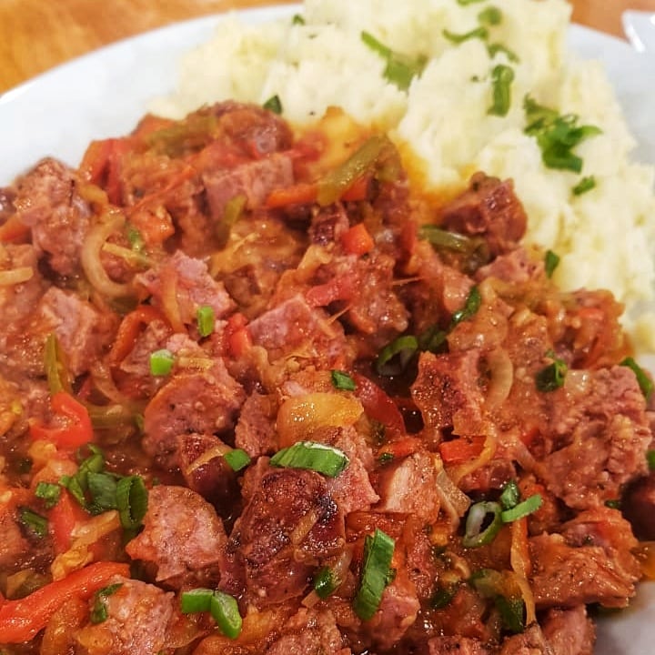 El plato es una opción clásica para los días de invierno y muy fácil de hacer. Foto: Canal 9
