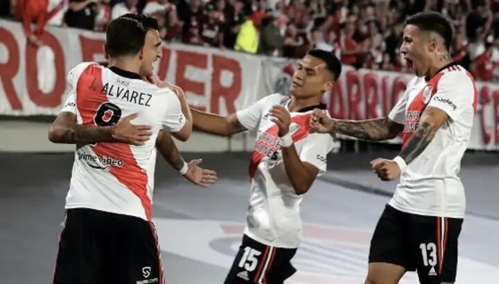 River va en busca de la clasificación a octavos de final. 