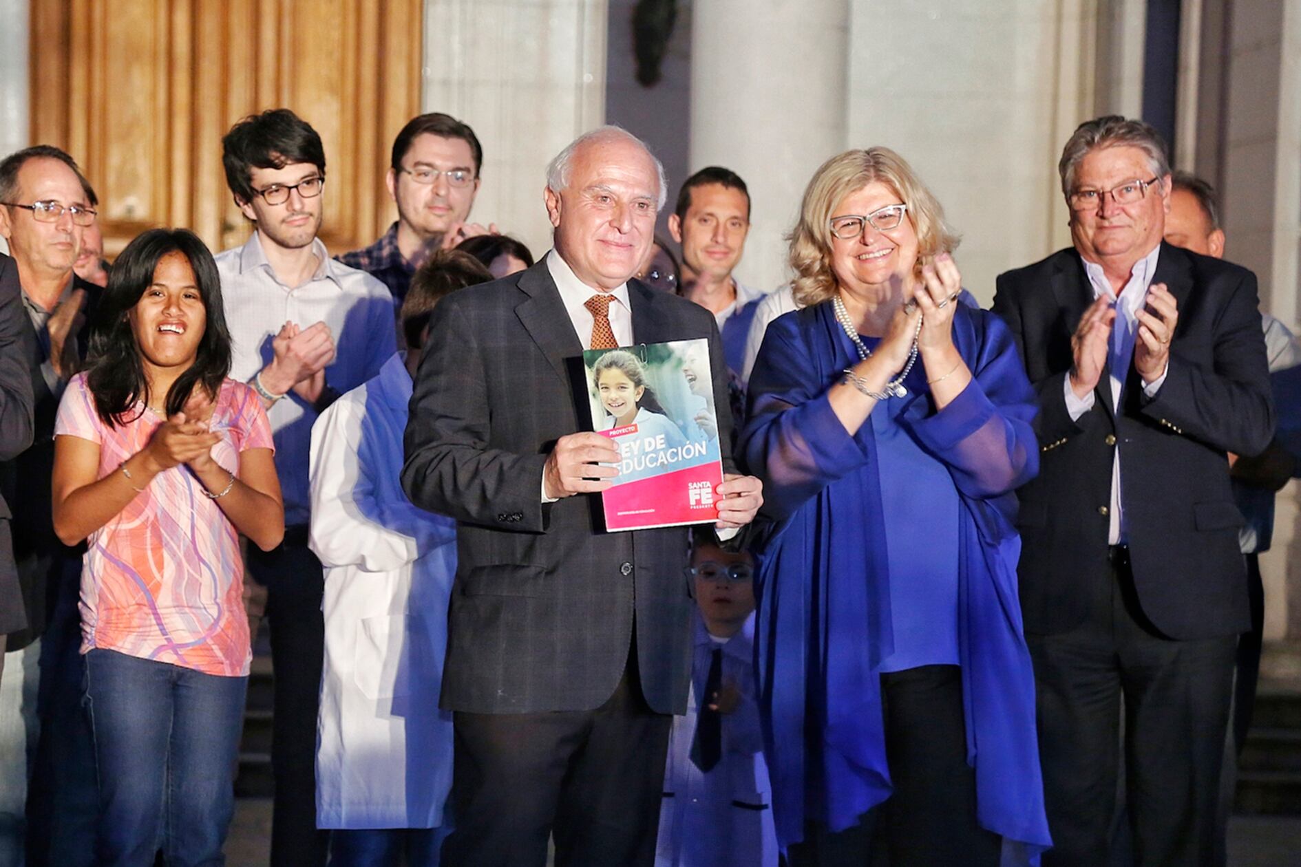 La presentación se hizo con bombos y platillos, pero el contenido no conformó a todos.