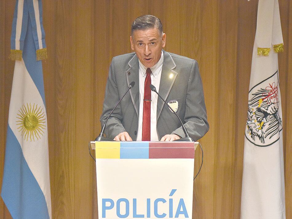 Pedro Potocar cuando asumió como nuevo jefe de la Policía de la Ciudad. Lleva cuatro meses en el cargo.