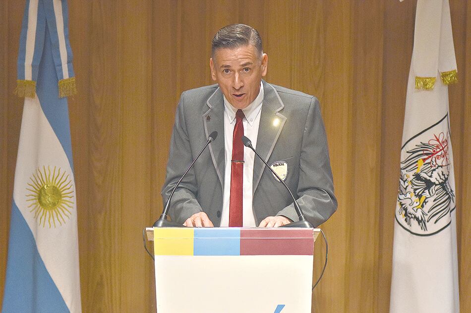 Pedro Potocar cuando asumió como nuevo jefe de la Policía de la Ciudad. Lleva cuatro meses en el cargo.