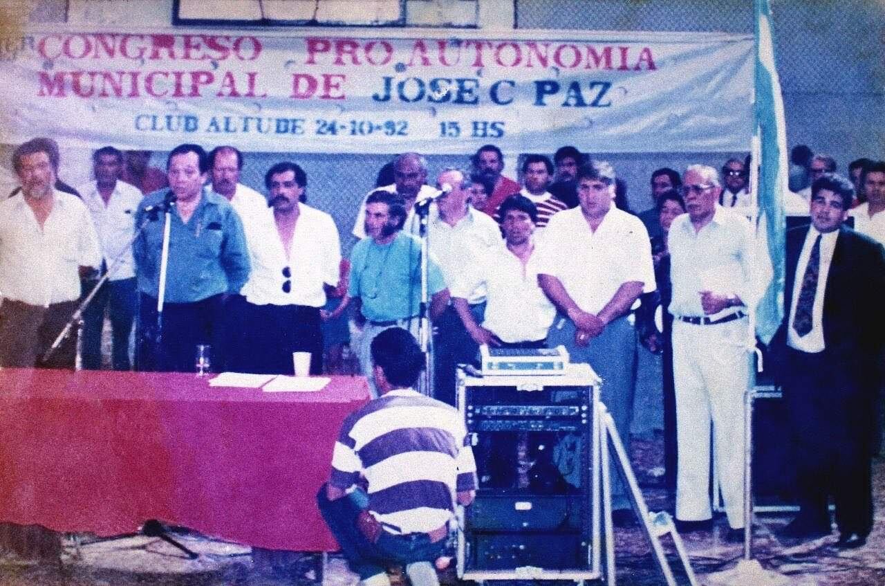 La foto que Mario Ishii compartió para recordar la gesta de la autonomía pacense.