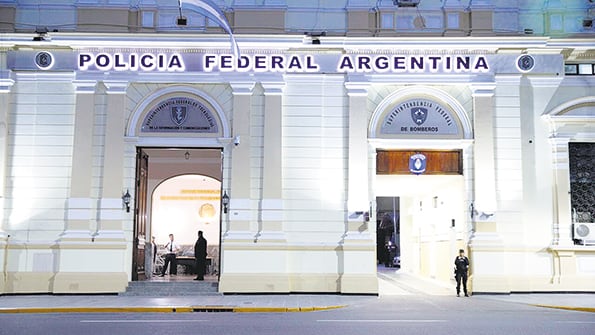 Los policías están acusados por el crimen cometido en 1977 en un departamento de la calle Bacacay.
