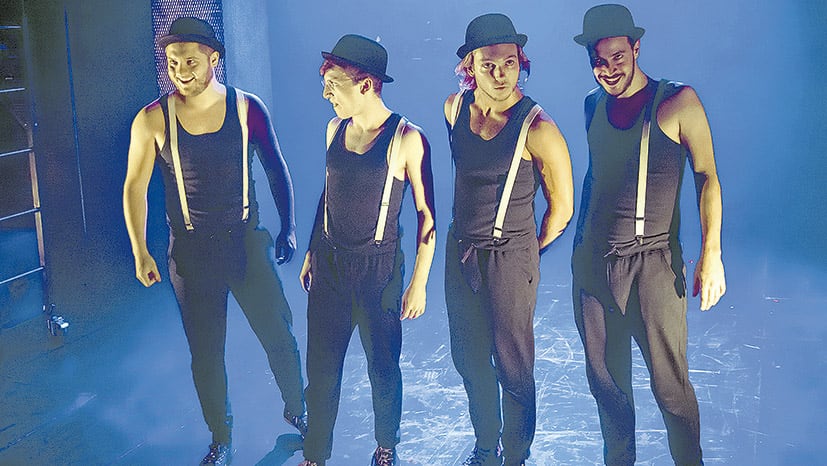 La naranja mecánica en su primera representación argentina del clásico de la literatura y el cine.