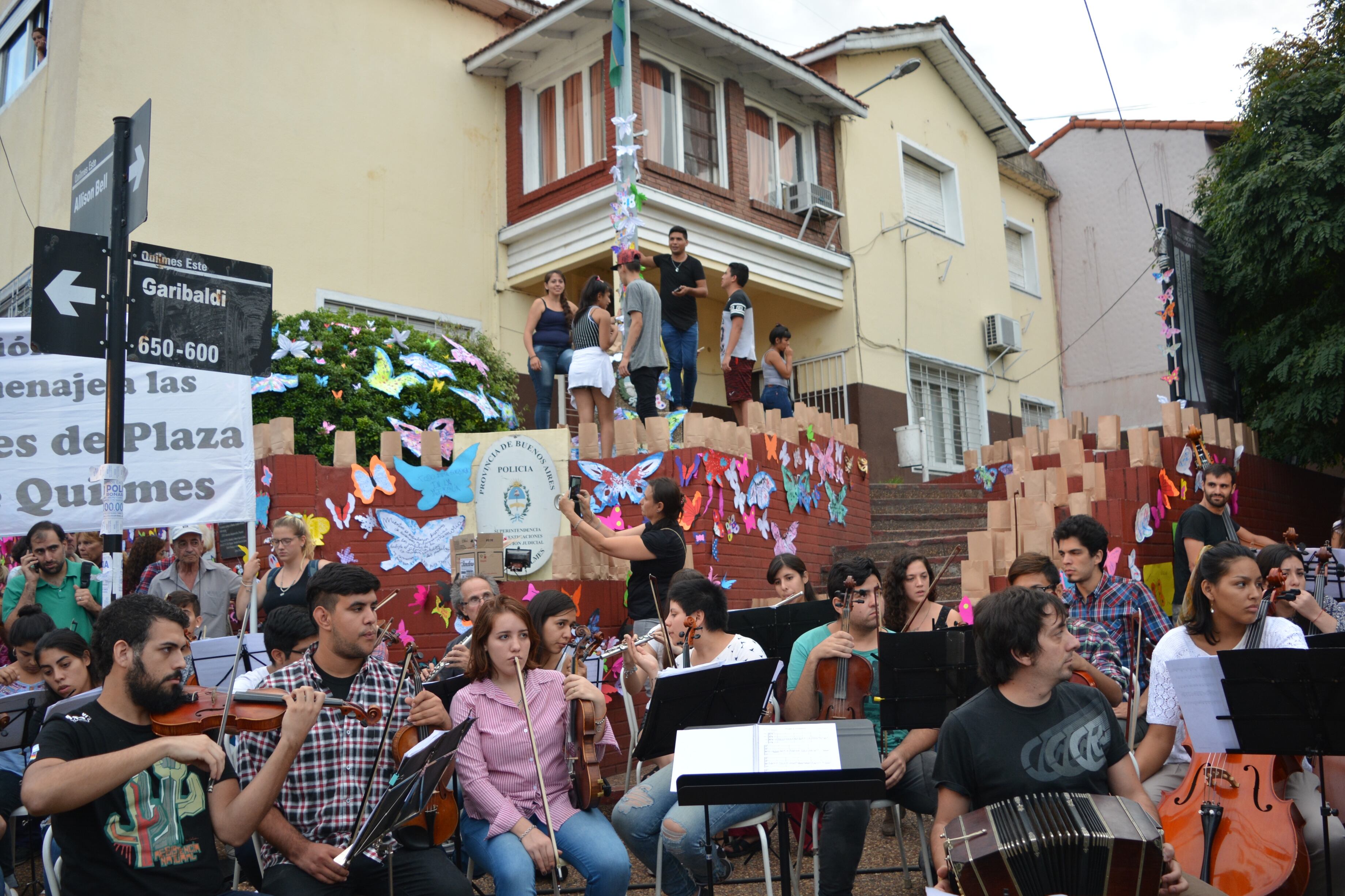 Clase pública frente al Pozo de Quilmes