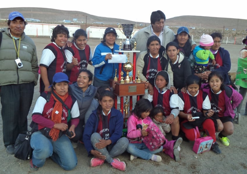 El equipo de Cerro Negro Campeón 2015. Con todas sus integrantes 
