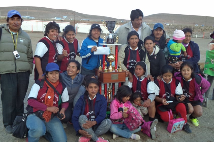 El equipo de Cerro Negro Campeón 2015. Con todas sus integrantes