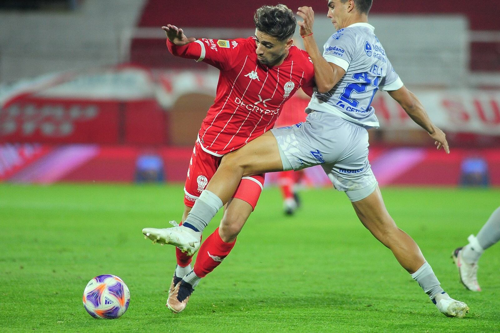 El Globo y el Tomba no se sacaron ventaja en Paruqe Patricios