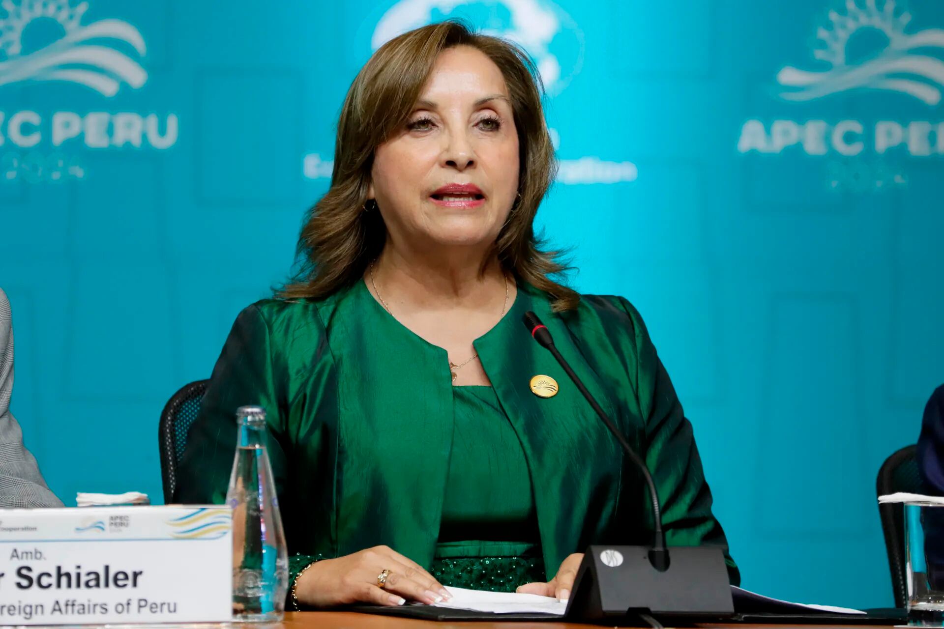 Boluarte, acorralada por la Justicia y por su propia impopularidad.