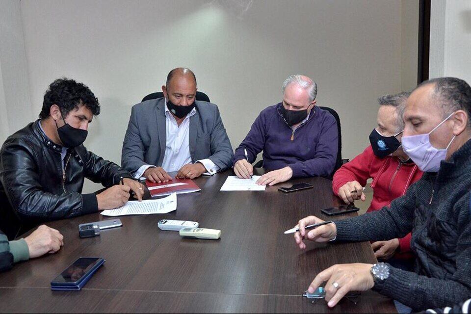 Firma del acuerdo 2021