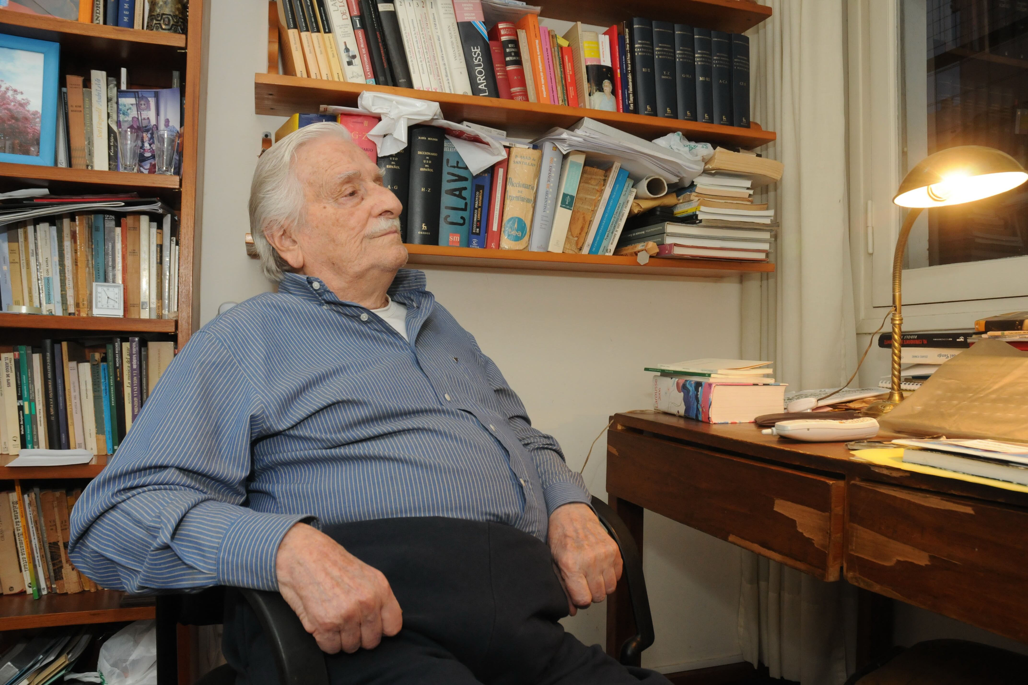 Jorge Riestra festejó los 90 años reeditando su obra, vigente. Murió en febrero de 2016.