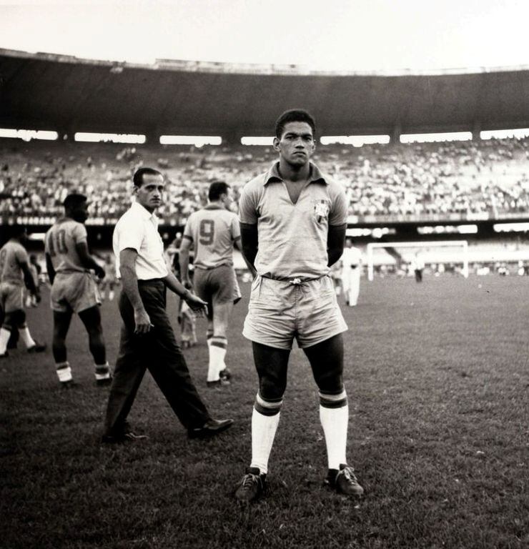 Garrincha, en su esplendor como futbolista.