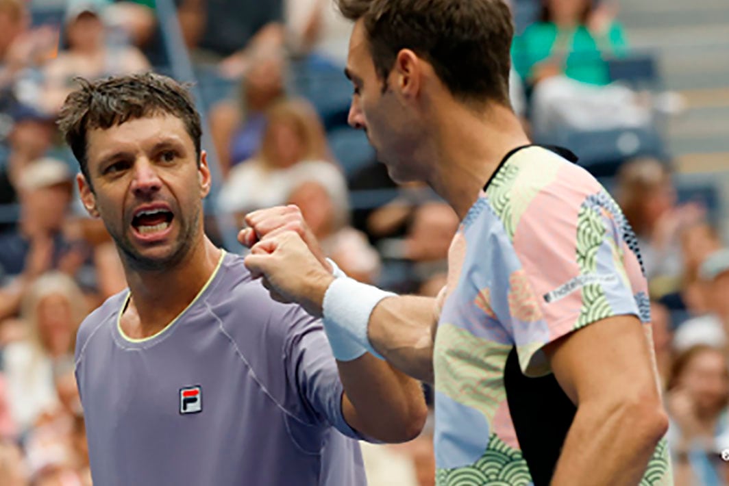 REDES SOCIALES 
    tenis   horacio zeballos