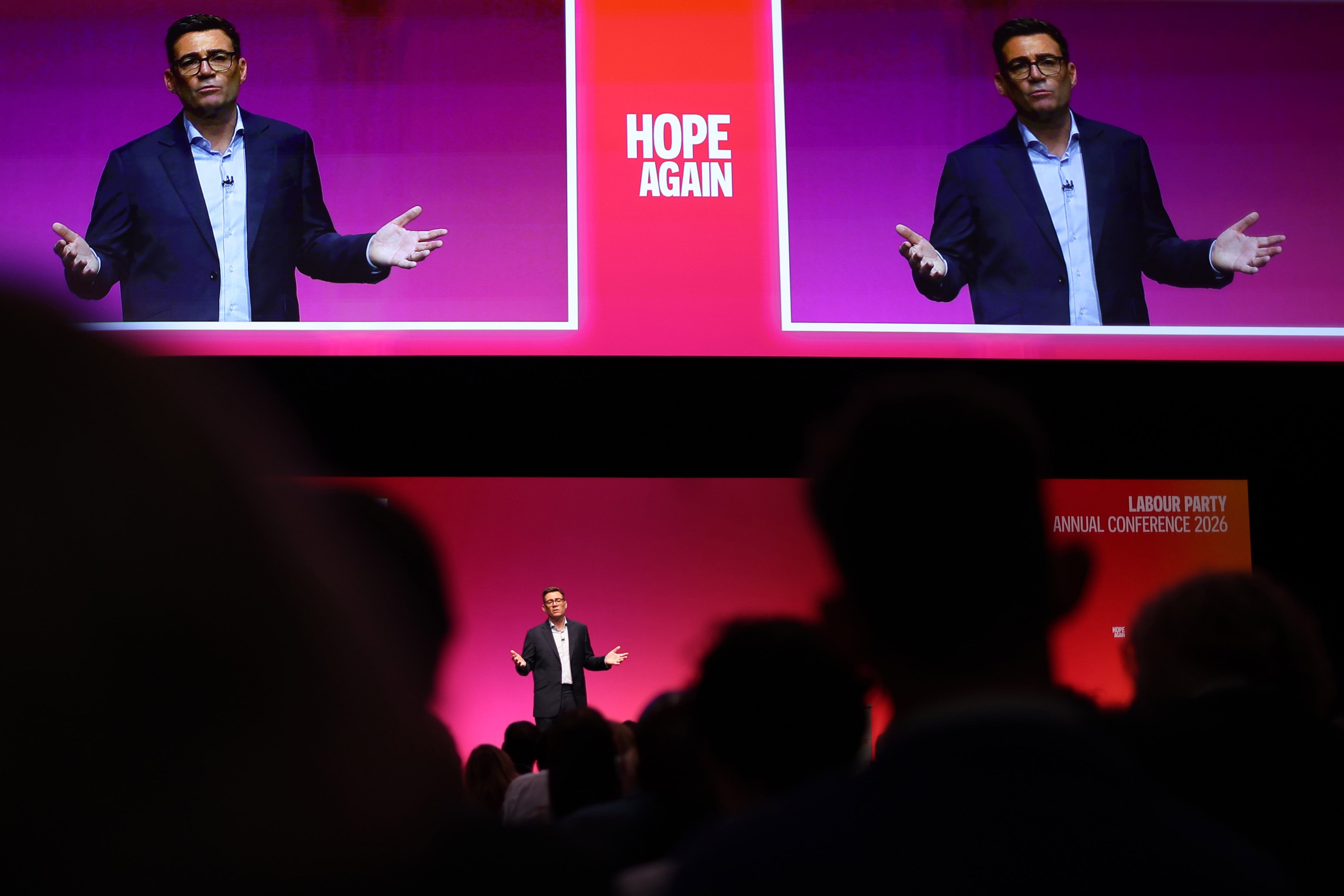 LIVERPOOL (United Kingdom), 29/09/2026.- Britain’s Prime Minister and Labour Leader Andy Burnham delivers his keynote speech during the Labour Party Conference in Liverpool, Britain, 29 September 2026. The conference runs from 27 to 30 September at the Arena Convention Centre in Liverpool. (Reino Unido) EFE/EPA/ADAM VAUGHAN