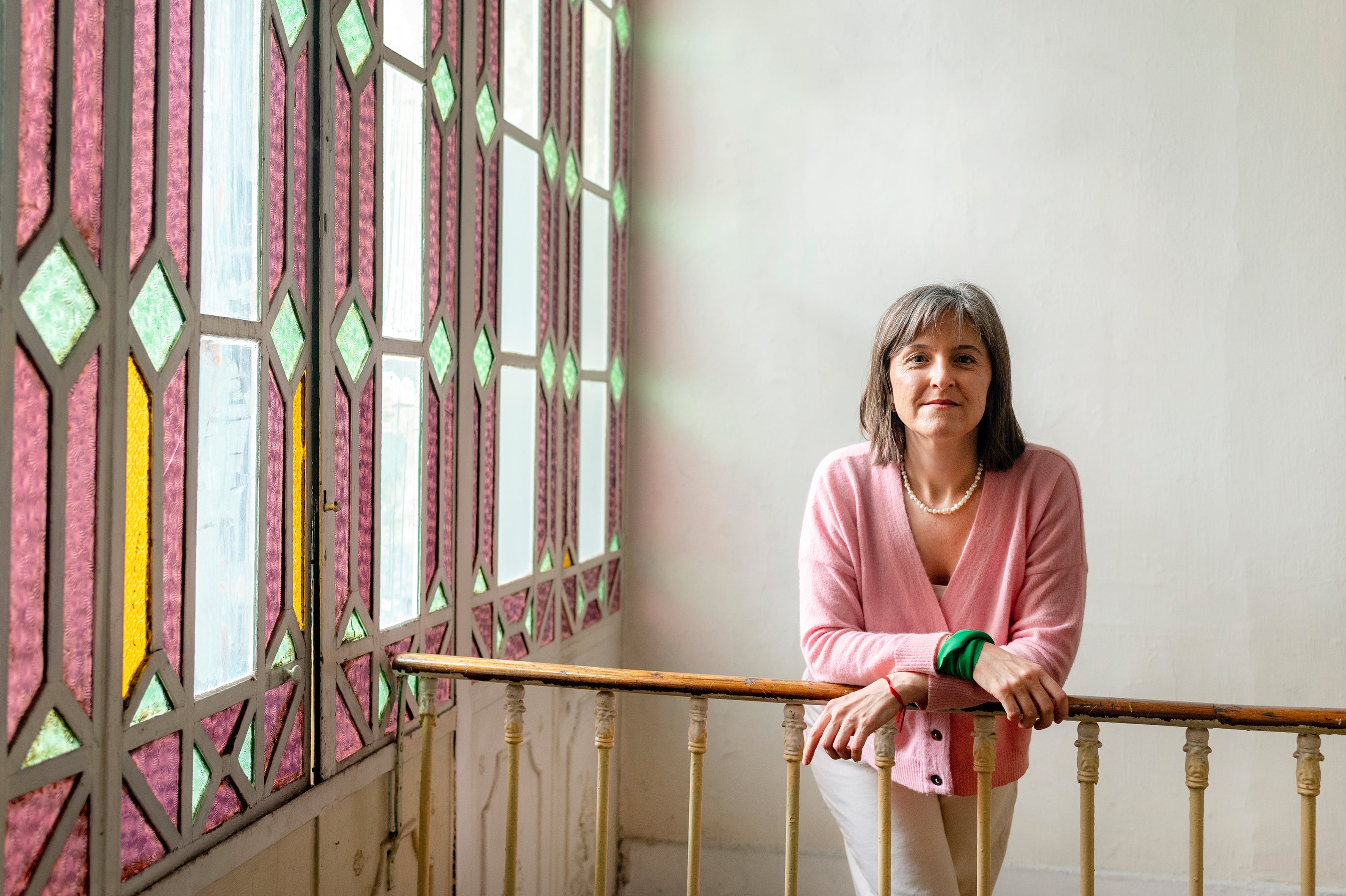 caba 23/9/25 Nayla Luz Vacarezza, investigadora. Es Doctora en Ciencias Sociales por la Universidad de Buenos Aires (UBA) e Investigadora Adjunta del CONICET. Realiza estudios de teoria queer y genero. En su libro 'Las pasiones alegres del feminismo' editado por Siglo Veintiuno editores analiza los símbolos feministas de las luchas por el aborto legal en el Cono Sur. El pañuelo verde, la mano que vota, las performances, las canciones, los memes. foto: Veronica Bellomo