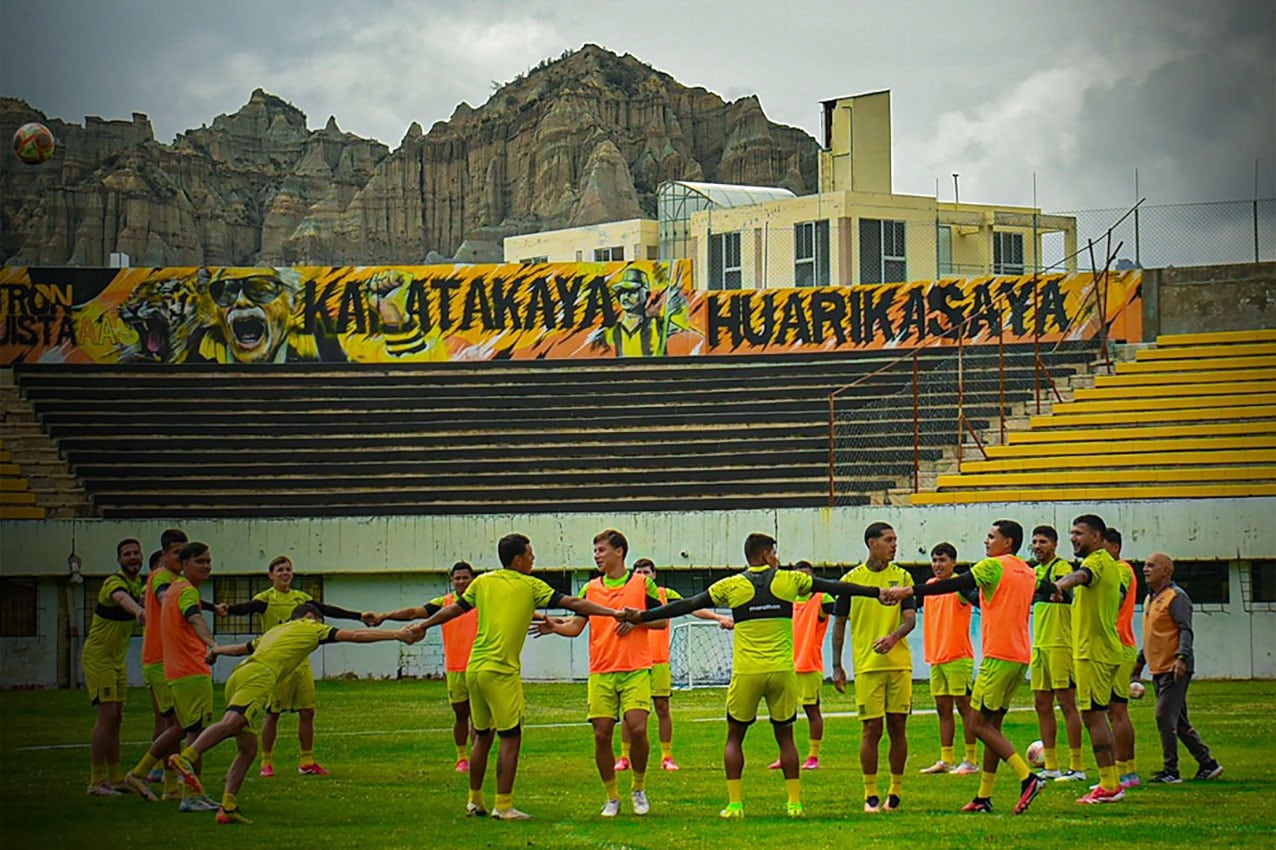 FOTO PRENSA THE STRONGEST 
    bolivia  the strongest