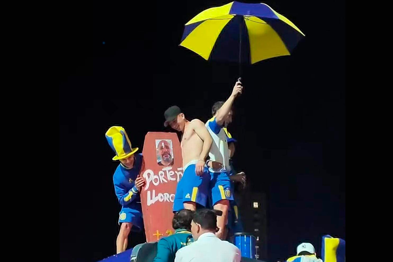 CAPTURA VIDEO 
   supercopa 2026   festejo   rosario central    ataud   sebastian veron