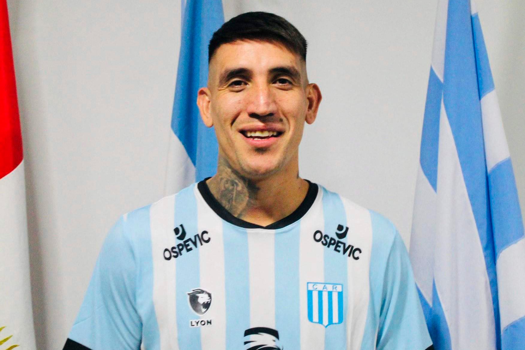 FOTO PRENSA RACING DE CORDOBA 
    racing de cordoba   ricardo centurion