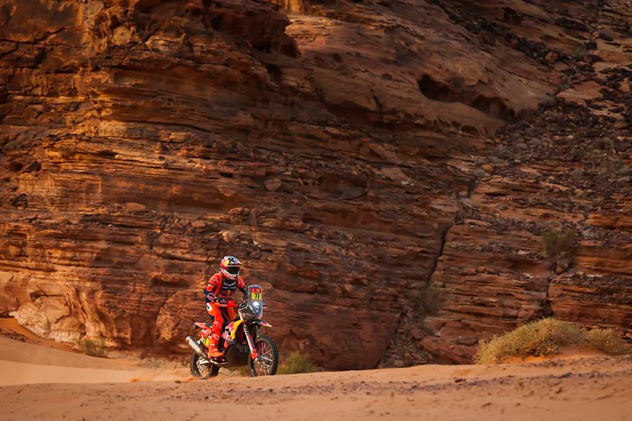 FOTO PRENSA RALLY DAKAR 2026 
   arabia saudita  rally  dakar 2026  moto  luciano benavides