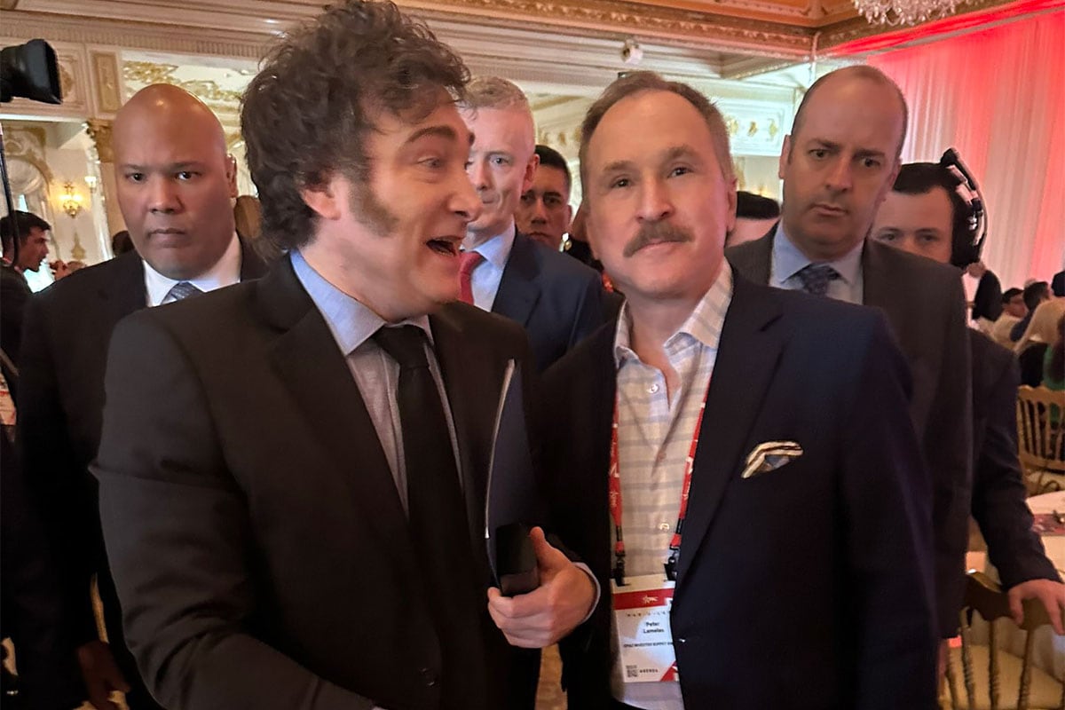 Javier Milei y Peter Lamelas