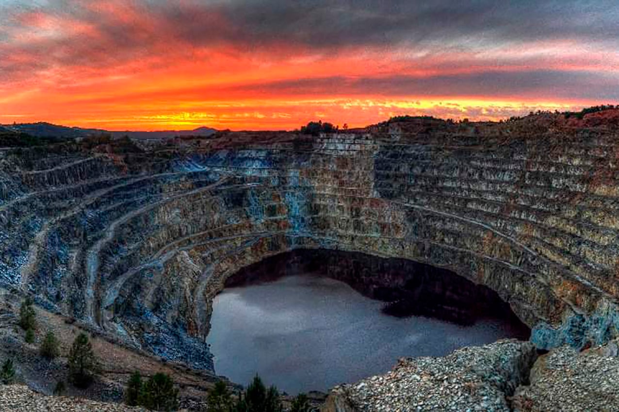 FOTO PRENSA 
   parque  minero  rio tinto  mina