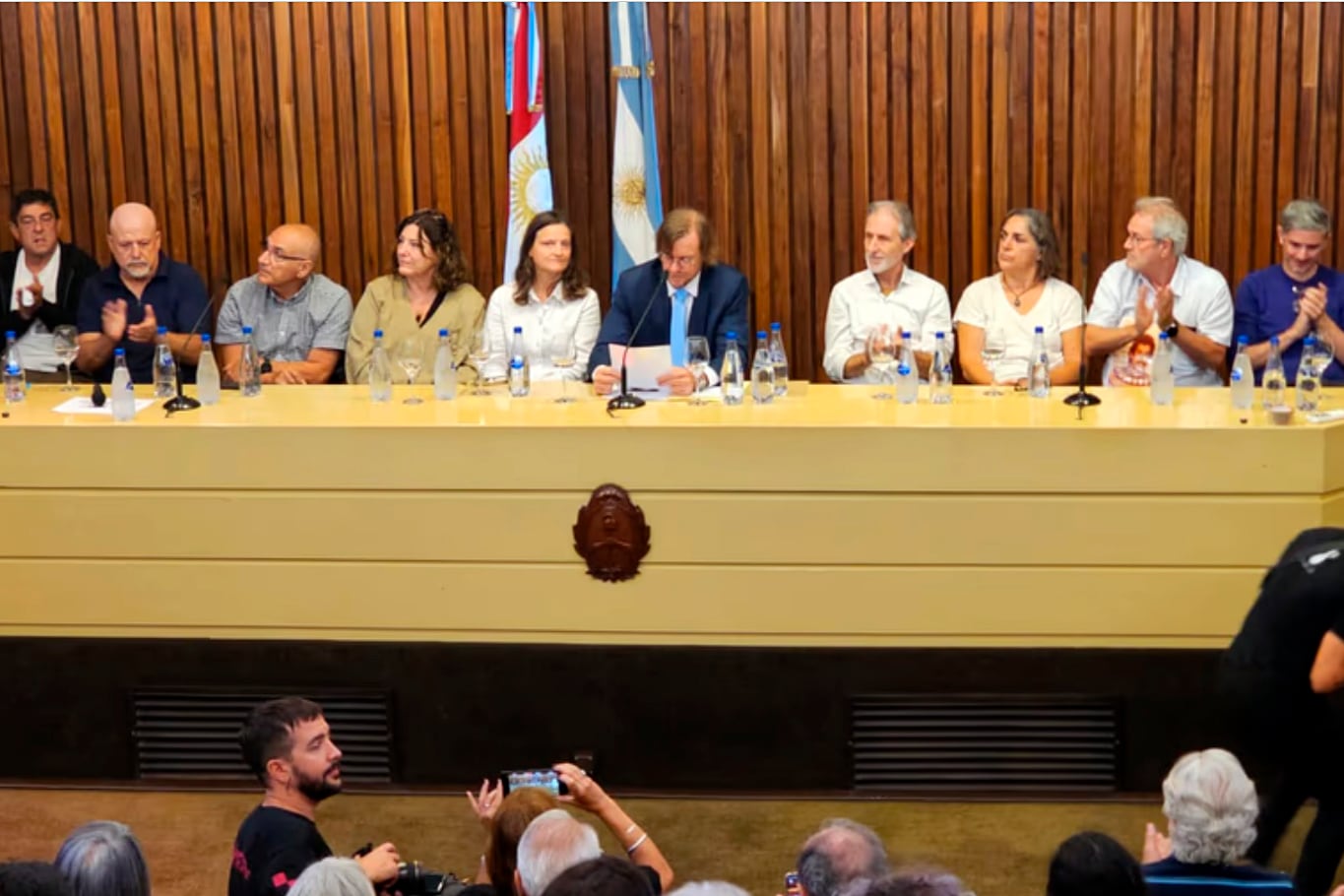 El juez Hugo Vaca Narvaja dio a conocer hoy los nombres de 11 de las 12 personas identificadas en el ex centro clandestino La Perla, Córdoba.