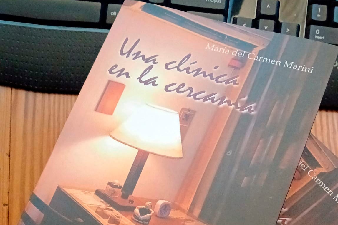 Tapa del libro Una clínica de la cercanía