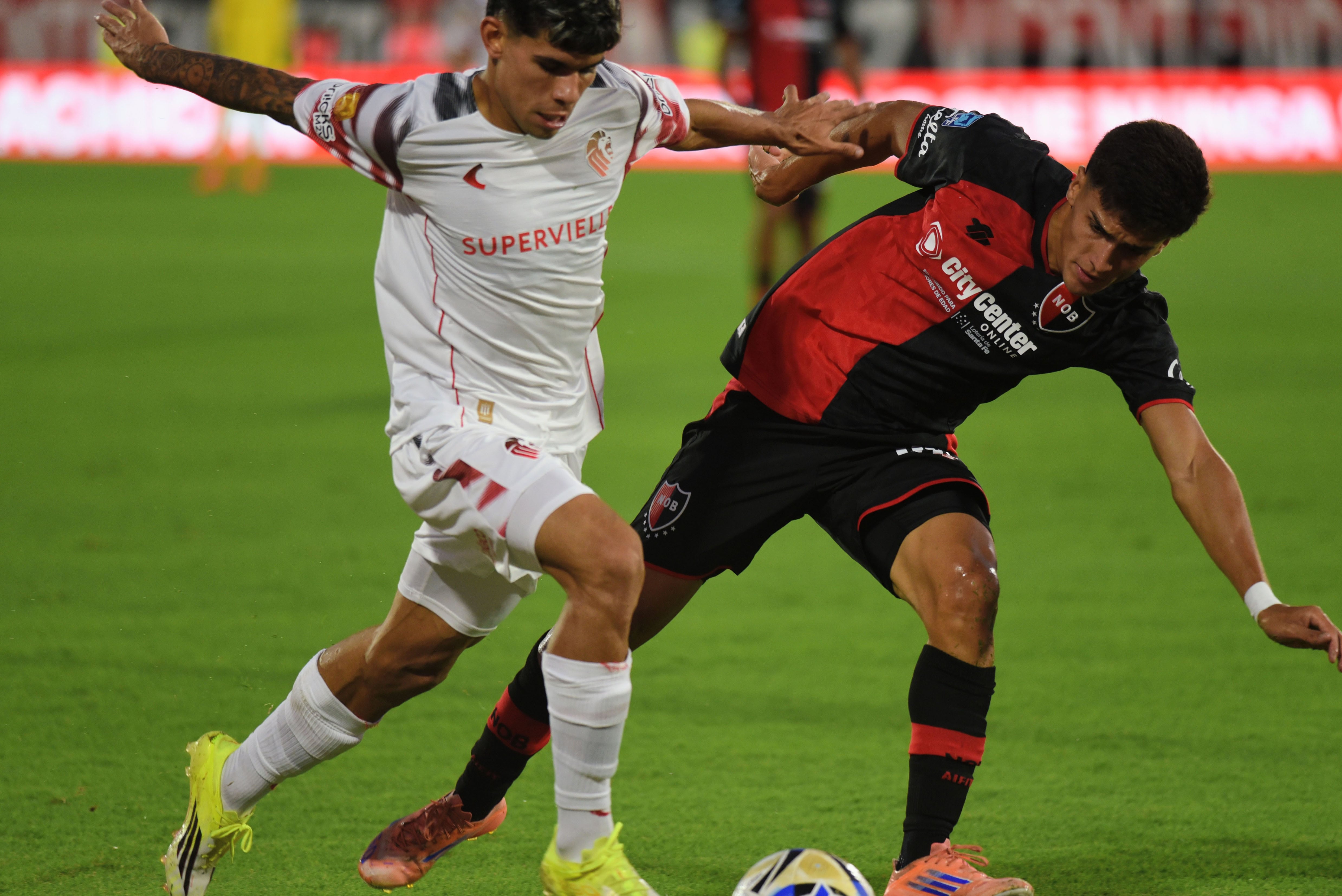 Newells vs Estudiantes
Foto: FOTOBAIRES
Fecha 7 Torneo Apertura Liga Profesional.