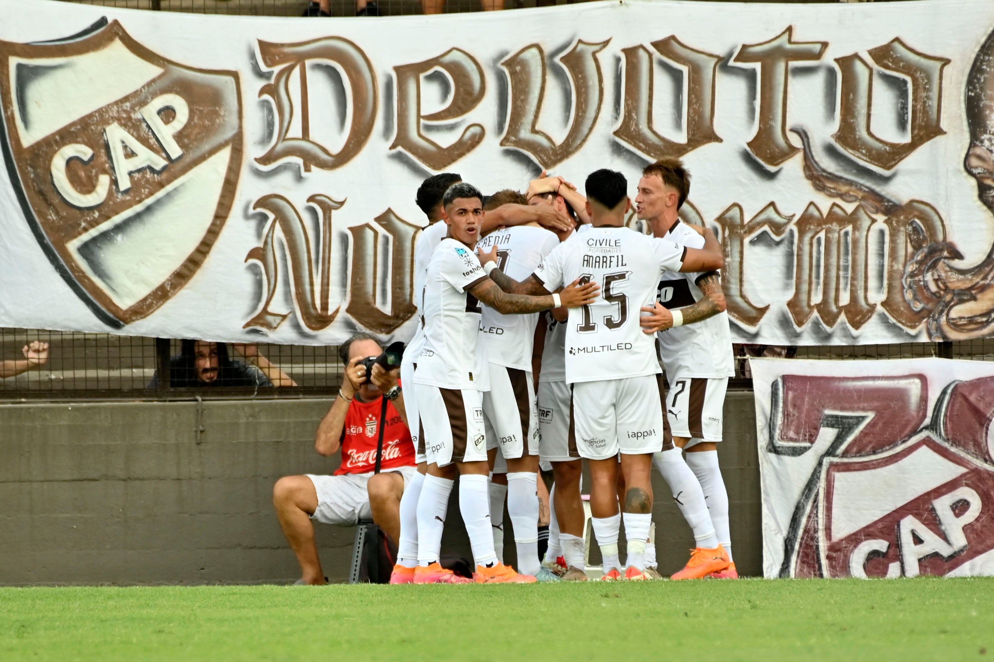 FOTOBAIRES
     Torneo  Apertura 2026  Platense   Instituto