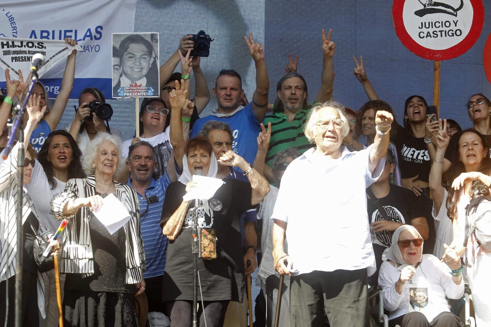 30.000 desaparecidos, presentes