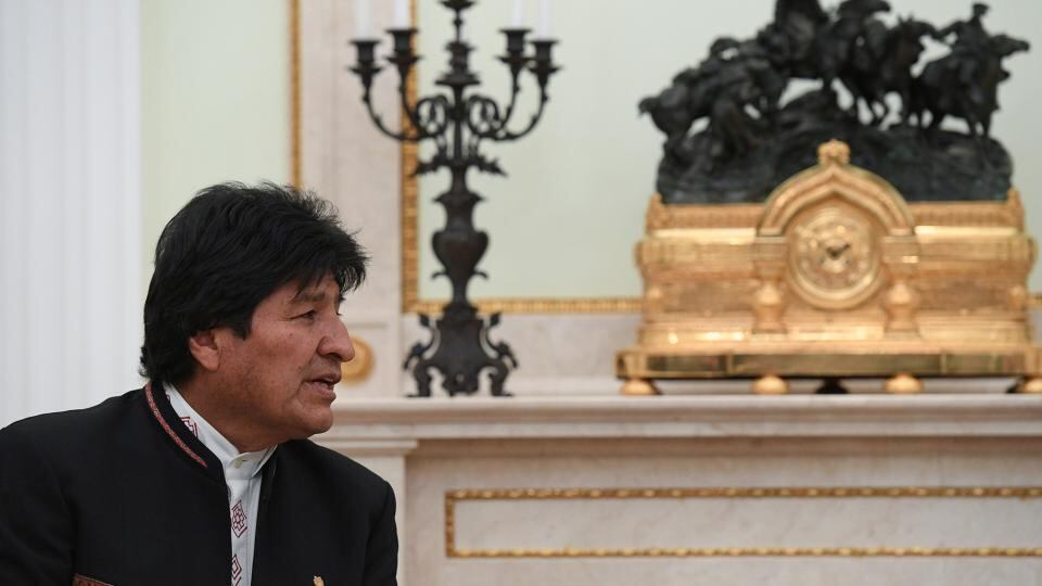 Morales contó que evaluó con funcionarios y empresarios como cómo "blindarse" ante los problemas económicos de la Argentina.