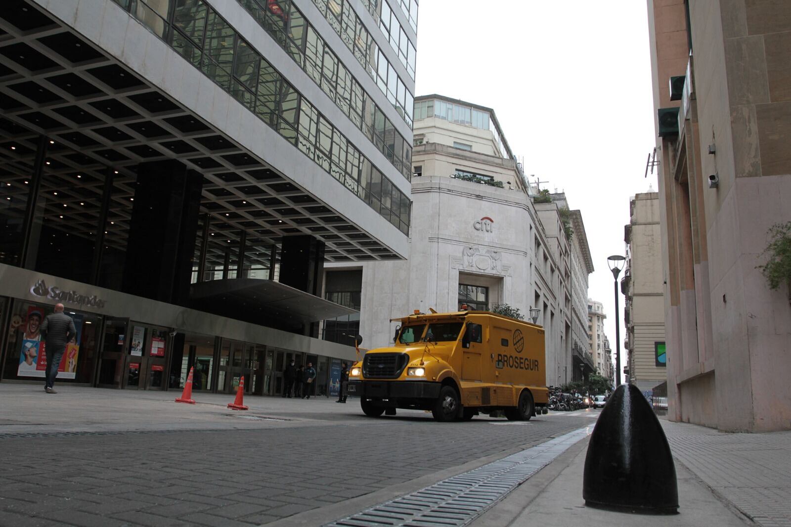 El sistema bancario local se mantiene al margen de la corrida registrada en EE.UU.