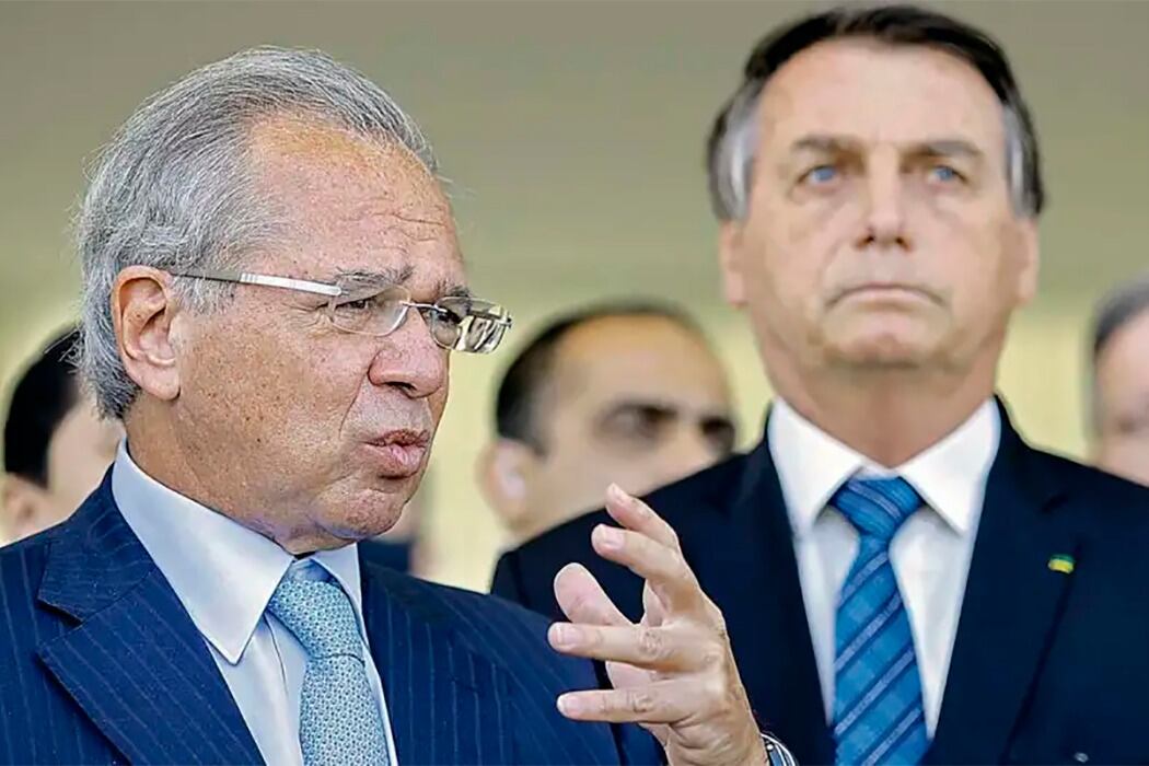 Paulo Guedes junto a Jair Bolsonaro.