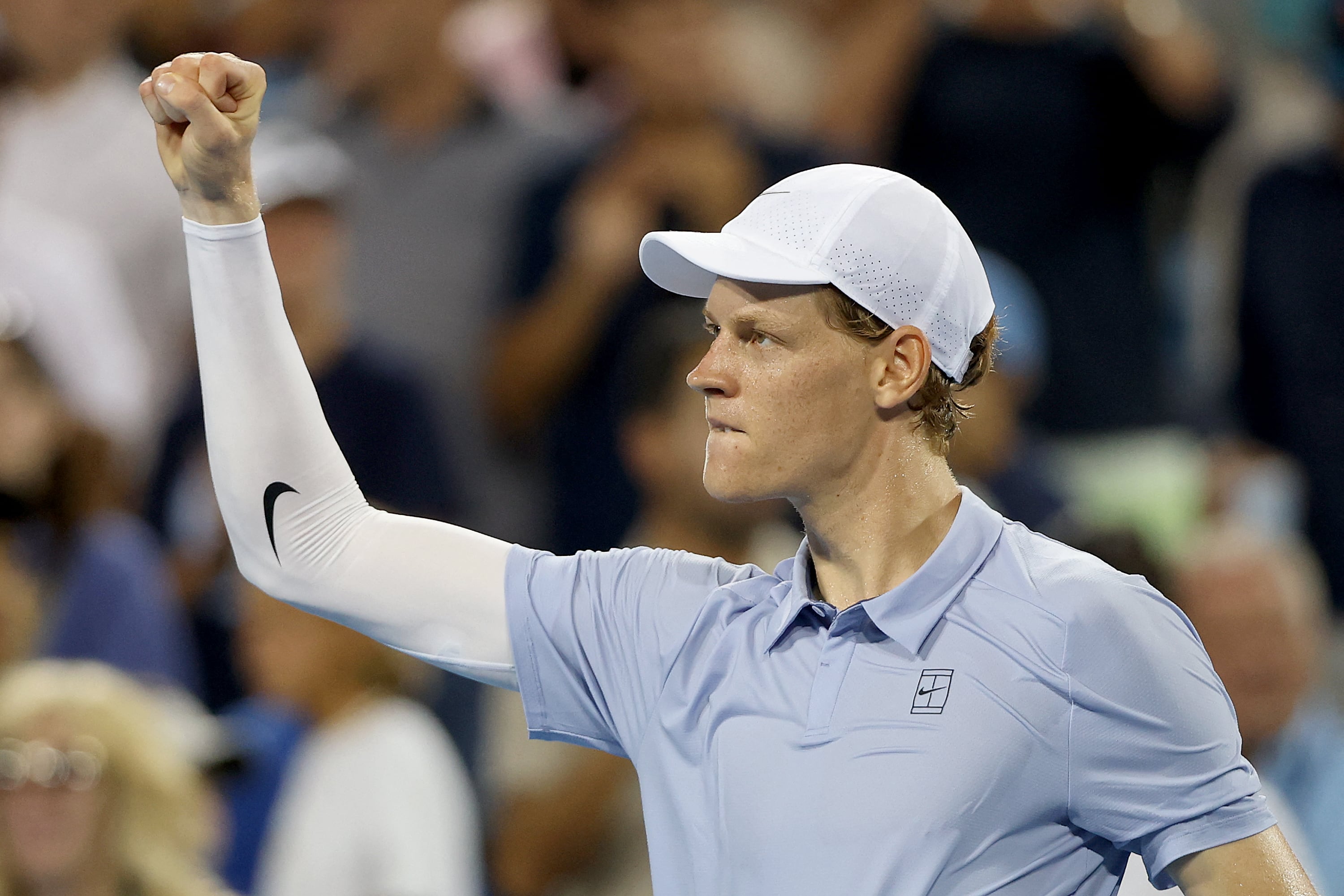 Sinner continúa su racha implacable