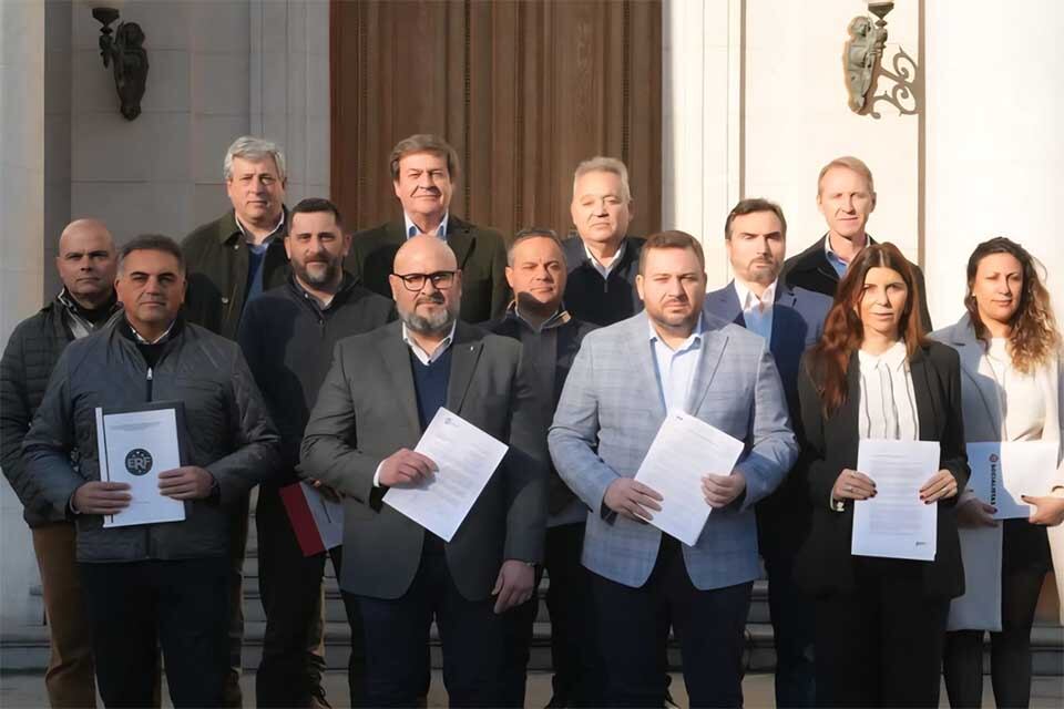 Los convencionales de Unidos, cada cual con su proyecto.