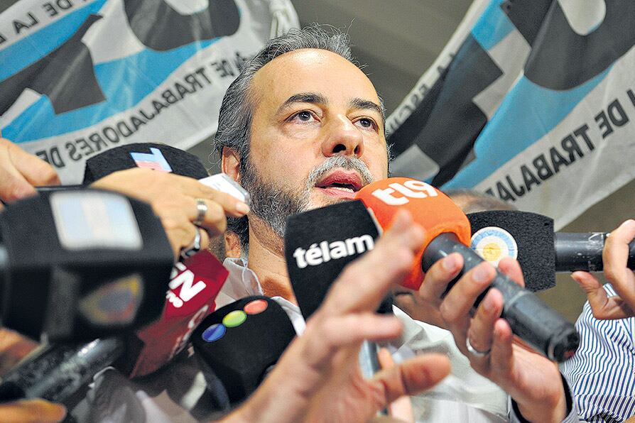 El secretario general de UTE, Eduardo López, desmintió un supuesto acuerdo con Rodríguez Larreta.