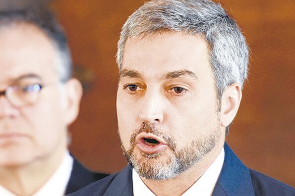 Abdo Benítez dispuso el cierre de la embajada de Paraguay en Caracas y el retiro del personal diplomático.