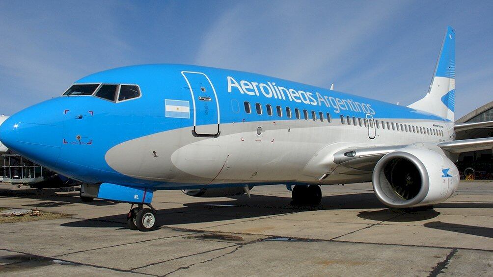 De cara al último tramo del año y como antesala a la alta temporada de verano, Aerolíneas Argentonas ampliará la oferta de asientos a los principales destinos turísticos nacionales.