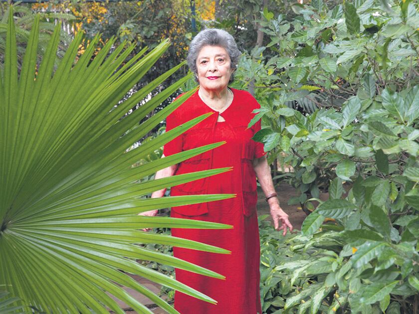 Claribel Alegría tiene 93 años.